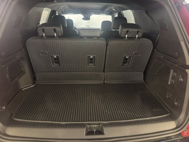 New 2027 Chevrolet Traverse RS w/ LPO, Floor Liner Package AWD/4WD image 31