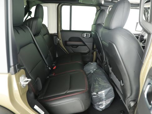 New 2026 Jeep Wrangler Rubicon image 15