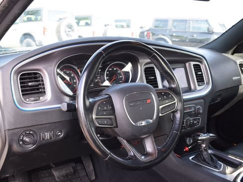 Used 2021 Dodge Charger SXT w/ Leather Interior Group RWD image 9