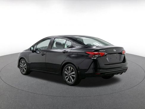 Used 2025 Nissan Versa SV FWD image 6