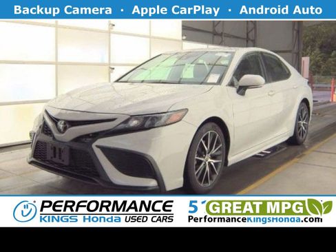 Used 2023 Toyota Camry SE FWD image 1