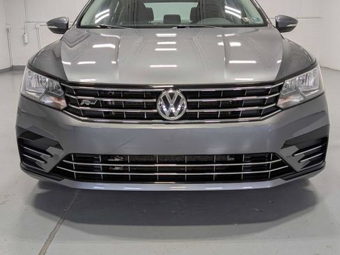 Used 2016 Volkswagen Passat 1.8T R-Line FWD image 2