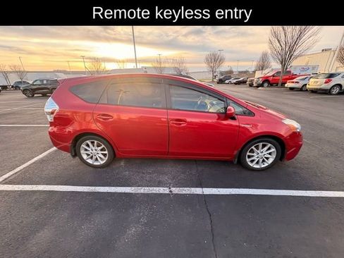 Used 2012 Toyota Prius V Five image 4