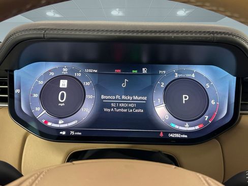 Used 2023 Land Rover Range Rover SE image 19