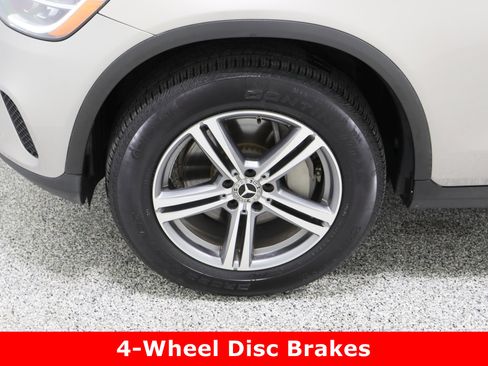Used 2020 Mercedes-Benz GLC 300 4MATIC image 11