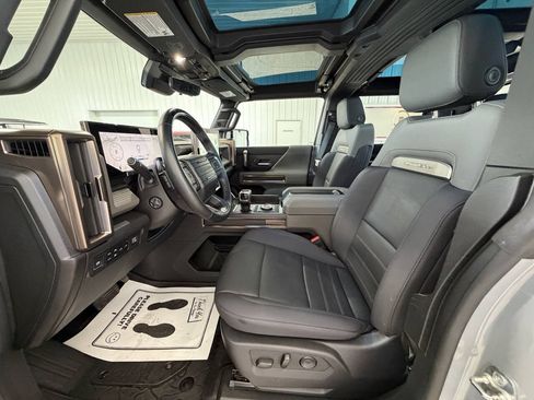 Used 2025 GMC Hummer EV 2X AWD/4WD image 20