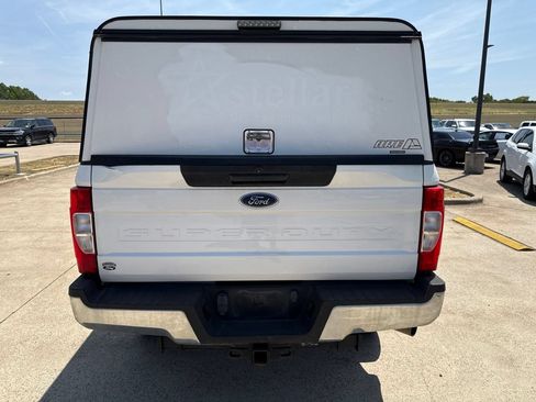 Used 2022 Ford F250 XL w/ Power Equipment Group AWD/4WD image 9