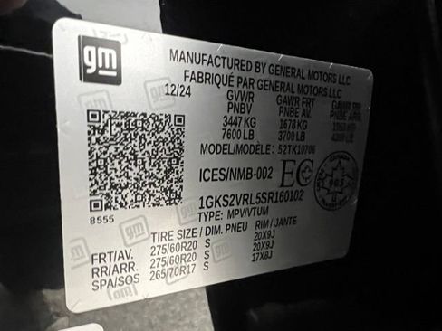 Used 2025 GMC Yukon AT4 Ultimate w/ LPO, Floor Liner Package AWD/4WD image 67
