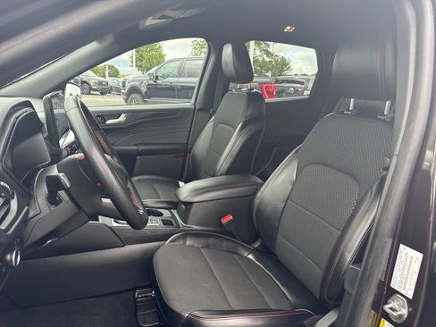 Used 2023 Ford Escape ST-Line w/ Tech Pack #1 AWD/4WD image 26