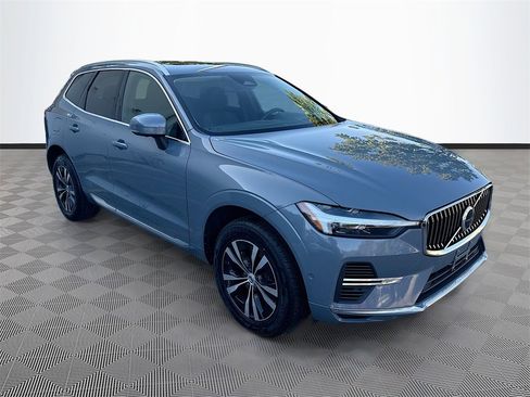 Used 2022 Volvo XC60 T8 Inscription Expression image 4