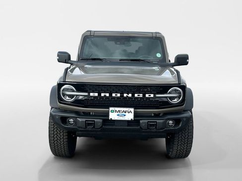 New 2025 Ford Bronco Badlands image 9