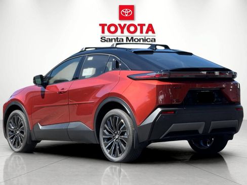 New 2026 Toyota C-HR AWD/4WD image 5