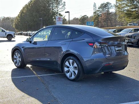 Used 2022 Tesla Model Y Long Range image 21