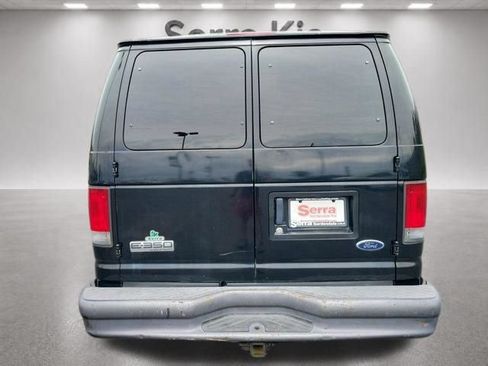 Used 2006 Ford E-350 and Econoline 350 Extended Super Duty RWD image 4