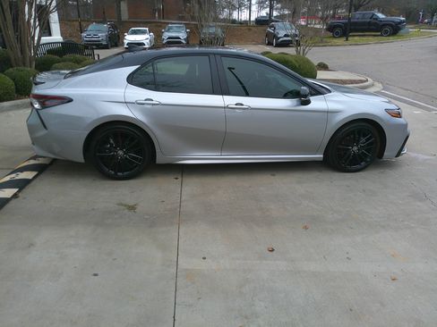 Used 2024 Toyota Camry XSE image 14