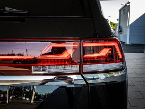 New 2026 Volkswagen Atlas SE image 16