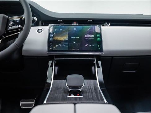 New 2026 Land Rover Range Rover Evoque Dynamic SE AWD/4WD image 30