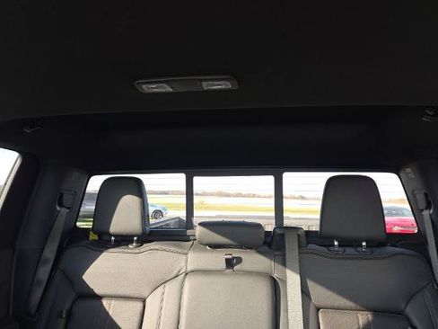 Used 2025 Chevrolet Silverado 1500 High Country AWD/4WD image 51
