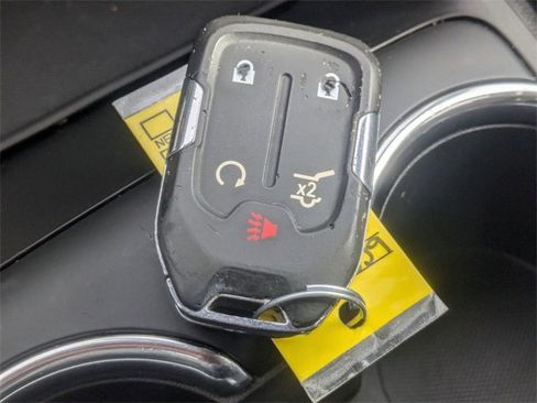 Used 2022 GMC Terrain SLT w/ Infotainment Package II image 35