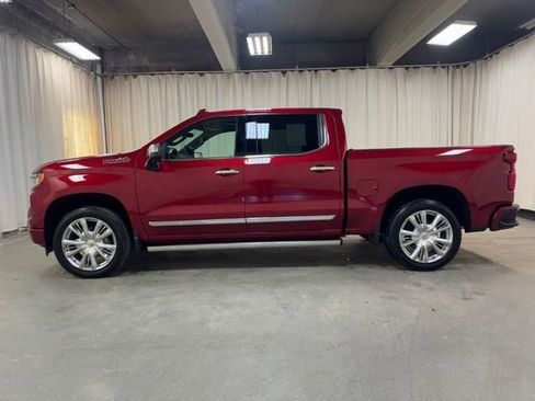 Used 2025 Chevrolet Silverado 1500 High Country AWD/4WD image 11