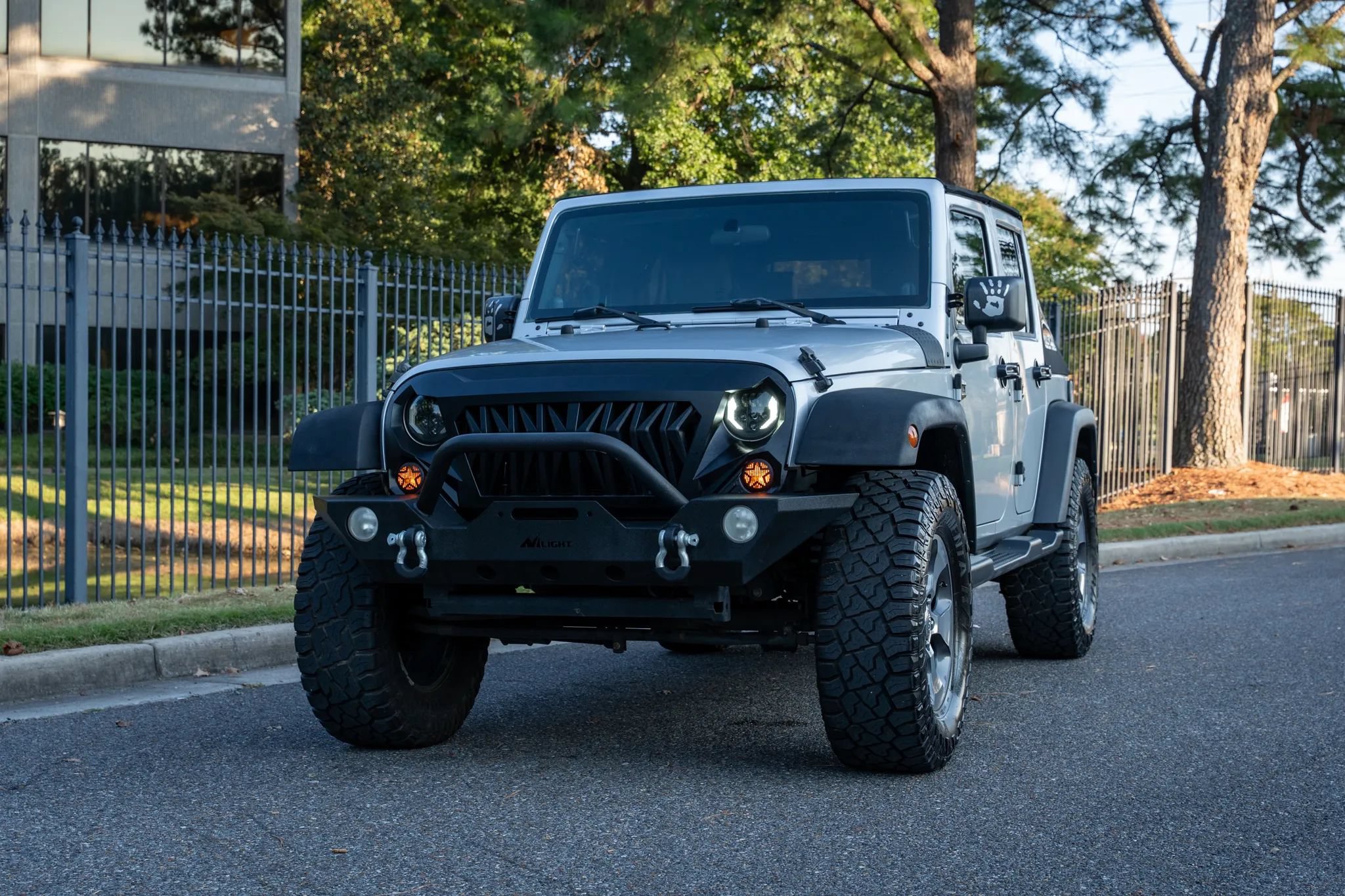 Used 2010 Jeep Wrangler Unlimited Sport RWD image 2