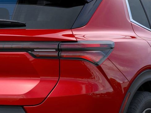 New 2026 Chevrolet Equinox EV LT image 11