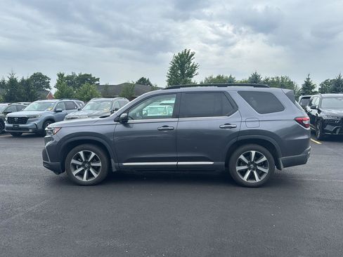 Used 2025 Honda Pilot Elite image 7