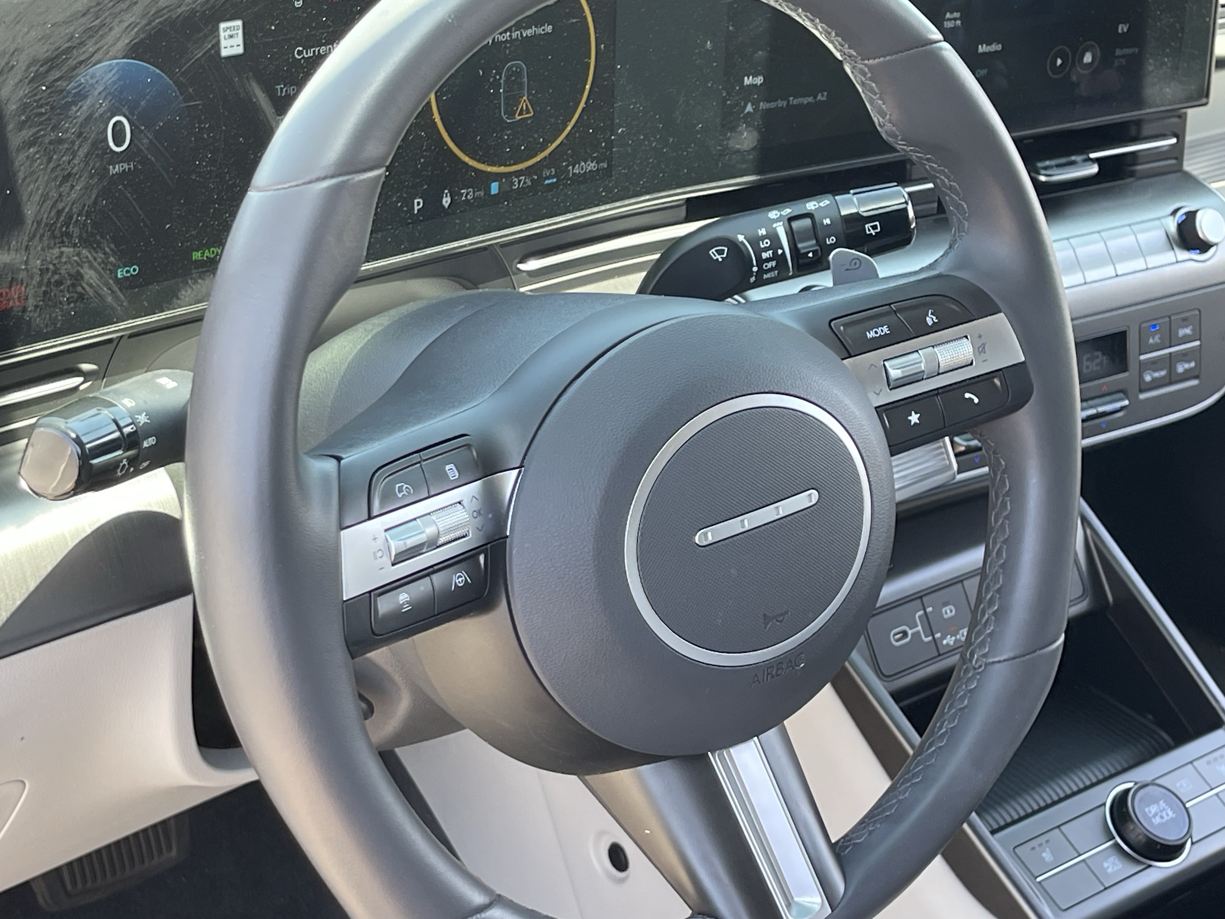 Used 2025 Hyundai Kona SEL FWD image 22