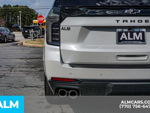 Used 2025 Chevrolet Tahoe Z71 w/ Comfort Package AWD/4WD image 17