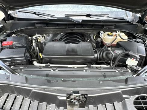Used 2023 Cadillac Escalade Sport Platinum w/ LPO, ONYX Package AWD/4WD image 8