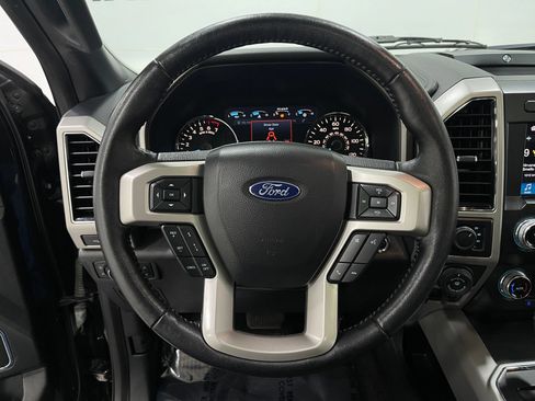 Used 2019 Ford F150 Lariat w/ Equipment Group 502A Luxury AWD/4WD image 22