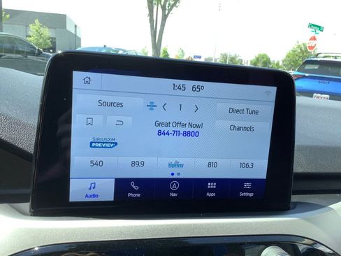 Used 2020 Ford Escape SE image 11