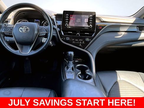 Used 2022 Toyota Camry SE FWD image 10