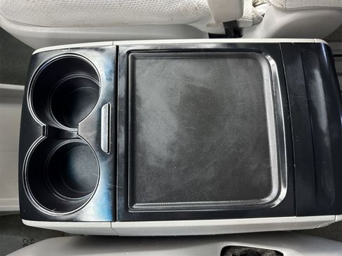 Used 2015 Toyota Sienna LE image 21