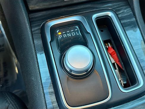 Used 2021 Chrysler 300 Touring w/ Sport Appearance Package image 16