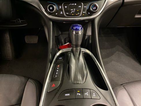 Used 2017 Chevrolet Volt Premier FWD image 15