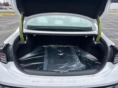 New 2025 Hyundai Sonata SEL FWD image 28