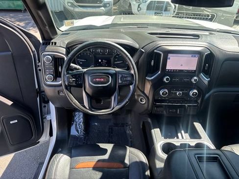 Used 2021 GMC Sierra 1500 AT4 w/ AT4 Preferred Package AWD/4WD image 32