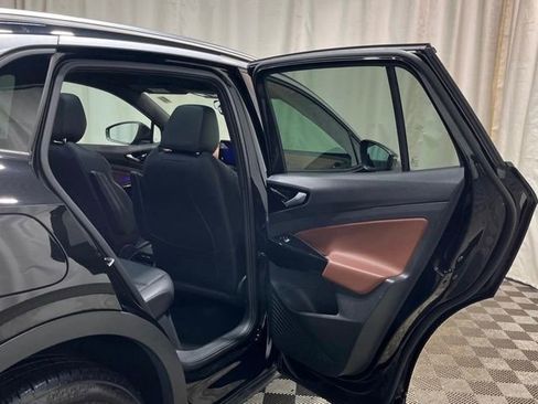 Certified 2022 Volkswagen ID.4 Pro S w/ Gradient Package image 30