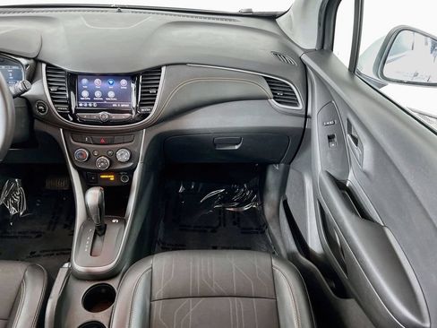 Used 2022 Chevrolet Trax LT w/ Driver Confidence Package AWD/4WD image 21