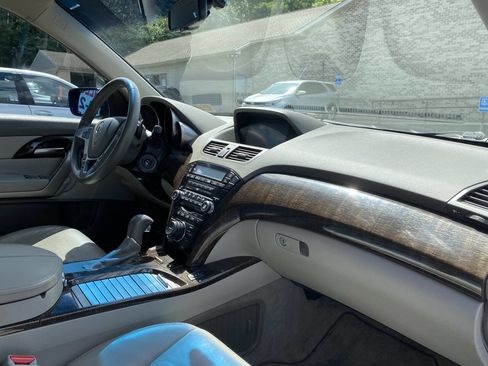 Used 2012 Acura MDX w/ Technology & Entertainment image 18