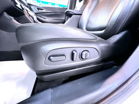 Used 2021 Buick Encore GX Essence FWD image 13