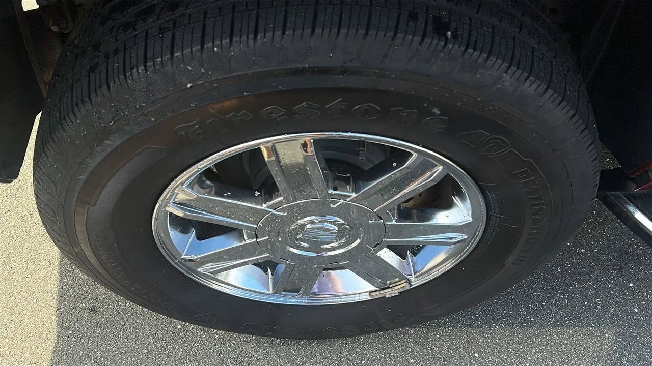 Used 2009 Cadillac Escalade 2WD image 3