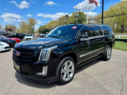 Used 2019 Cadillac Escalade ESV Premium Luxury AWD/4WD image 1