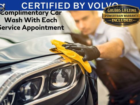 Used 2025 Volvo XC40 B5 Plus AWD/4WD image 35
