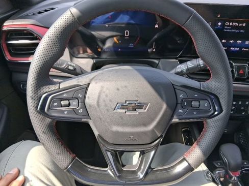 New 2026 Chevrolet TrailBlazer RS w/ Driver Confidence Package FWD image 8