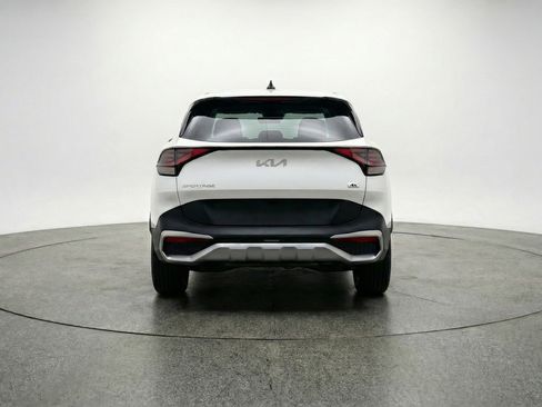 Used 2025 Kia Sportage LX FWD image 7