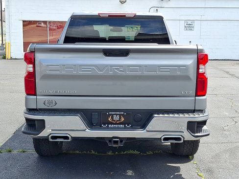 Used 2023 Chevrolet Silverado 1500 LTZ AWD/4WD image 15