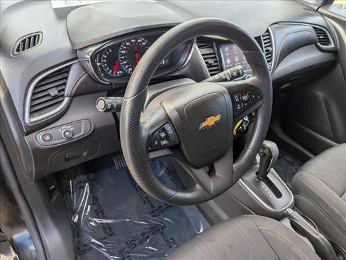 Used 2020 Chevrolet Trax LT w/ LPO, Protection Package image 8