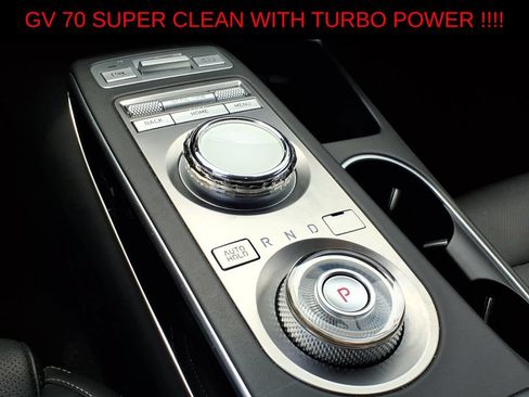 Used 2025 Genesis GV70 2.5T AWD/4WD image 19